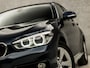 BMW 1-Serie 118i EDE Sportline Automaat (GROOT NAVIGATIE, CAMERA, XENON, SPORTSTOELEN, GETINT GLAS, BLUETOOTH, STOELVERWARMING, CRUISE CONTROL, WITTE STIKSELS, NIEUWSTAAT)