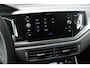 Volkswagen Polo 1.0 TSI 110PK DSG R-LINE / FULL BLACK / VERLAGINGSVEREN / APPLE CARPLAY / LED KOPLAMPEN / DIGITAL DASCH / MAXTON