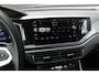 Volkswagen Polo 1.0 TSI 110PK DSG R-LINE / FULL BLACK / VERLAGINGSVEREN / APPLE CARPLAY / LED KOPLAMPEN / DIGITAL DASCH / MAXTON