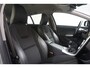 Volvo V60 1.6 T3 Momentum | Cruise control | LED dagrijverlichting | Lederen/stof bekleding