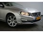 Volvo V60 1.6 T3 Momentum | Cruise control | LED dagrijverlichting | Lederen/stof bekleding