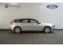 Volvo V60 1.6 T3 Momentum | Cruise control | LED dagrijverlichting | Lederen/stof bekleding