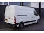 Renault Master 2.3 dCi 135PK L2H2 EURO 6 - Airco - Navi - Cruise - €16.950,-  Excl.