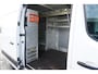 Renault Master 2.3 dCi 135PK L2H2 EURO 6 - Airco - Navi - Cruise - €16.950,-  Excl.