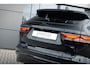 Jaguar F-Pace 2.0 P400e R-Dynamic S | Panoramadak | 20 Inch | Black Pack | Cold Climate | Stoelverwarming