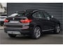BMW X4 xDrive20i X-Line Schuifdak - Trekhaak - Sportstoel