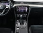 Volkswagen Passat 2.0 TSI R Line | 190pk | Trekhaak | Leder/Alcantara | Stoelverwarming | Camera | Matrix LED | Adaptive cruise | Virtual Cockpit | Carplay | Navigatie