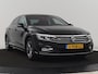 Volkswagen Passat 2.0 TSI R Line | 190pk | Trekhaak | Leder/Alcantara | Stoelverwarming | Camera | Matrix LED | Adaptive cruise | Virtual Cockpit | Carplay | Navigatie