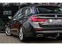 BMW 5-Serie Touring 530e | Trekhaak | ACC | Stuurwiel verwarmd | Dealer onderhouden | 1e eig. | Camera | Sfeerverlichting