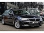 BMW 5-Serie Touring 530e | Trekhaak | ACC | Stuurwiel verwarmd | Dealer onderhouden | 1e eig. | Camera | Sfeerverlichting