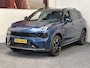 Lynk & Co 01 1.5 BLACK LINE PREMIUM ZWARTE HEMEL MY2023 100 STUKS OP VOORRAAD ! VOL OPTIES ! 360 CAMERA ADAPTIVE CRUISE CONTROL PANORAMA SCHUIF/KANTELDAK APPLE CARPLAY/ANDROID RIJSTROOKSENSOREN ZEER MOOI !! Brgl