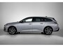Peugeot 308 SW 1.2 Allure 130pk Automaat | Navigatie | Climate Control | Adaptieve Cruise Control | Achteruitrijcamera | LED | Dodehoek Detectie | 17" Lichtmetalen Velgen | DAB Ontvanger | Apple Carplay/Android Auto |