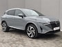 Nissan Qashqai 1.3 MHEV Xtronic Tekna Plus / Fabrieksgarantie tot 04-2028 / Facelift / HUD / Panoramadak / Stoel met massage functie / Trekgewicht 1800 kg / Elektrische achterklep / 360 Graden camera / Stuur-, Stoel en Voorruit verwarming /