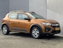 Dacia Sandero Stepway 1.0 TCe 90 Expression Automaat / Trekhaak (1100kg) / Stoelverwarming / Schuif & Kanteldak / Cruise Control / Climate Control / Achteruitrijcamera / Navigatie /