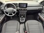 Dacia Sandero Stepway 1.0 TCe 90 Expression Automaat / Trekhaak (1100kg) / Stoelverwarming / Schuif & Kanteldak / Cruise Control / Climate Control / Achteruitrijcamera / Navigatie /