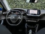 Peugeot 2008 1.2 PureTech ALLURE, NIEUW MODEL, PANO, NAVI, CRUISE, LANE, CAMERA, CLIMATE CONTROL, STOELVERWARMING, LEDER, PDC, LED, DAB, KEYLESS, LICHTMETAAL 17"