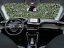 Peugeot 2008 1.2 PureTech ALLURE, NIEUW MODEL, PANO, NAVI, CRUISE, LANE, CAMERA, CLIMATE CONTROL, STOELVERWARMING, LEDER, PDC, LED, DAB, KEYLESS, LICHTMETAAL 17"