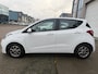 Hyundai i10 1.0i i-Drive/5drs/ 2e EIG/ dealeronderhouden/ 1jaar apk/ volle opties/ zeer nette auto.