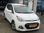 Hyundai i10 1.0i i-Drive/5drs/ 2e EIG/ dealeronderhouden/ 1jaar apk/ volle opties/ zeer nette auto.