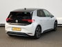 Volkswagen ID.3 First Plus 58 kWh 204 pk | SOH 90% | Camera | Stoel- en stuurverwarming | Steunhaak |  Keyless | Navigatie | Matrix LED | 19 inch Velgen