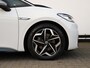Volkswagen ID.3 First Plus 58 kWh 204 pk | SOH 90% | Camera | Stoel- en stuurverwarming | Steunhaak |  Keyless | Navigatie | Matrix LED | 19 inch Velgen