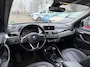 BMW X1 sDrive18i High Executive | LEDER | PARK SENS | STOELVERWARMING | LED | CLIMA | 19" LMV | NAVI | CRUSIE | PRACHTIGE STAAT!