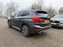 BMW X1 sDrive18i High Executive | LEDER | PARK SENS | STOELVERWARMING | LED | CLIMA | 19" LMV | NAVI | CRUSIE | PRACHTIGE STAAT!