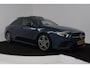 Mercedes-Benz A-klasse 180 Premium Plus (PANORAMADAK, STOELVERWARMING, SFEERVERLICHTING, CLIMA, CAMERA)