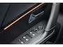 Peugeot e-2008 EV GT Pack 50 kWh | Panorama | Camera | Stoelverwarming |