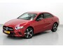 Mercedes-Benz A-klasse 250 e Luxury Line PHEV RIJKLAAR!! LEER | HEAD-UP DISPLAY | AUTOMAAT | CAMERA | PARKEERSENSOREN