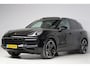 Porsche Cayenne 3.0 E-Hybrid SportDesign | panoramadak | achterasbesturing | 360 camera | softclose | luchtvering | sportchrono
