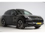 Porsche Cayenne 3.0 E-Hybrid SportDesign | panoramadak | achterasbesturing | 360 camera | softclose | luchtvering | sportchrono