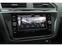 Volkswagen Tiguan 1.5 TSI R-Line Business+ / Trekhaak / Panoramadak / Camera / Leder / 20'' / CarPlay / Virtual Cockpit / Matrix LED / Stoel+Stuurverwarming / Dodehoek / DAB / ACC