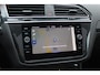 Volkswagen Tiguan 1.5 TSI R-Line Business+ / Trekhaak / Panoramadak / Camera / Leder / 20'' / CarPlay / Virtual Cockpit / Matrix LED / Stoel+Stuurverwarming / Dodehoek / DAB / ACC