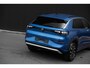 Volkswagen T-Roc Life First Edition Inclusief €2000,- inruilvoordeel  | 'App-Connect' draadloze smartphone integratie | Automatische afstandsregeling (Adaptive Cruise Control) | Buitenspiegels elektrisch instel-, verwarm- en inklapbaar