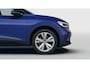 Volkswagen ID.4 Pro Limited Edition Plus Inclusief €2000,- inruilvoordeel | 'App-Connect' draadloze smartphone integratie | Achterbank in ongelijke delen neerklapbaar incl. middenarmsteun en doorlaadmogelijkheid | Achterklep, elektrisch , incl. Easy Open & Close