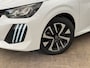 Peugeot 208 Style | Dashboard en deurpanelen in kunststof met carboneffect | Ecoled koplampen | Elektrisch verstelbare en verwarmbare buitenspiegels