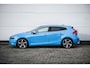 Volvo V40 1.6 D2 R-Design | Panodak | Xenon | Leder | Trekhaak | Cruise | Climate | 18 inch | NL Auto |