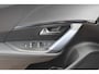 Peugeot e-2008 EV GT 50 kWh / Panoramadak / Camera / Virtual Cockpit / Half leder / 18'' / Navigatie / Keyless / Cruise Control / Dodehoek detectie