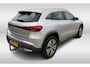 Mercedes-Benz EQA 250 Business Solution AMG 67 kWh / Full option! / Trekhaak / Panoramadak / 360Camera / Head-up / Burmester / Half leder / 18'' / CarPlay / Navigatie / Dodehoek / DAB / Stoelverwarming / ACC