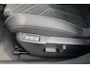 Peugeot e-2008 GT - Electric | Advanced Active Safety Brake met camera en radar | Climate Control | Elektrisch verstelbare en verwarmbare buitenspiegels
