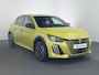 Peugeot e-208 GT | 8 jaar fabrieksgarantie of 160.000 kilometer op het accupakket | Adaptieve cruise control met Stop&Go functie | Armsteunen op de voorportieren bekleed met kunstleder met groen sierstiksel (GT-Line)