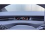 Volkswagen ID.7 Tourer Pro Limited Edition Inclusief €2000,- inruilvoordeel | Trekhaak inklapbaar | Achterbank in ongelijke delen neerklapbaar incl. middenarmsteun en doorlaadmogelijkheid | Afstandscontrolesysteem (Front Assist), met voetgangers- en fietsersherkenning | Airconditioning automatisch, 2-zone (Climatronic)