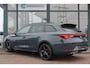 SEAT Leon Sportstourer 204PK FR Business - eHybrid | Achteruitrijcamera | Dakhemel uitgevoerd in zwart | Donker getinte ruiten achter (vanaf B-stijl)