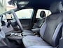 Volkswagen ID.4 Pro Limited Edition | 'App-Connect' draadloze smartphone integratie | Achterbank in ongelijke delen neerklapbaar incl. middenarmsteun en doorlaadmogelijkheid | Afstandscontrolesysteem (Front Assist), met voetgangers- en fietsersherkenning
