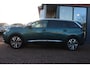 Peugeot 5008 1.2 PureTech *Allure* 7-Pers. | Trekhaak | Schuifdak | Camera | Carplay | Navigatie | PDC | Cruise & Climate Control | Privacy | Orig. NL |