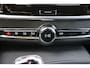 Volvo V90 T6 AWD Inscription - Panorama/schuifdak - IntelliSafe Assist & Surround - Harman/Kardon audio - Adaptieve LED koplampen - Parkeercamera achter - Verwarmde voorstoelen, stuur & achterbank - Parkeersensoren voor & achter - Elektr. bedienb. voorstoelen met geheugen - Standkachel - Extra getint glas - Elektr. inklapbare trekhaak - 19' LMV