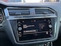 Volkswagen Tiguan 1.4TSI 150PK DSG R-LINE ORG. NL. - PANO - TREKH.