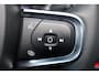 Volvo XC40 Recharge Twin Ultimate 78 kWh - Panorama/schuifdak - IntelliSafe Assist & Surround - 360º Camera - Harman/Kardon audio - Verwarmde voorstoelen & stuur - Parkeersensoren voor & achter - Elektr. bedienb. voorstoelen met geheugen links - Draadloze tel. lader - Warmtepomp - Extra getint glas - 19' LMV