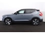 Volvo XC40 Recharge Twin Ultimate 78 kWh - Panorama/schuifdak - IntelliSafe Assist & Surround - 360º Camera - Harman/Kardon audio - Verwarmde voorstoelen & stuur - Parkeersensoren voor & achter - Elektr. bedienb. voorstoelen met geheugen links - Draadloze tel. lader - Warmtepomp - Extra getint glas - 19' LMV